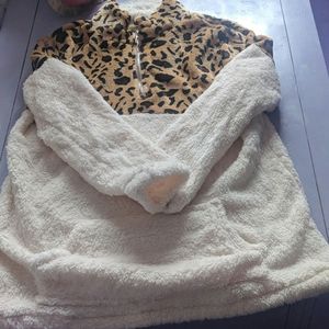 Women's pull over sweater